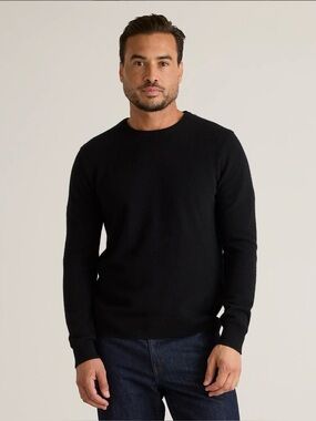 Quince Men's Black Cashmere Crewneck Sweater - Medium